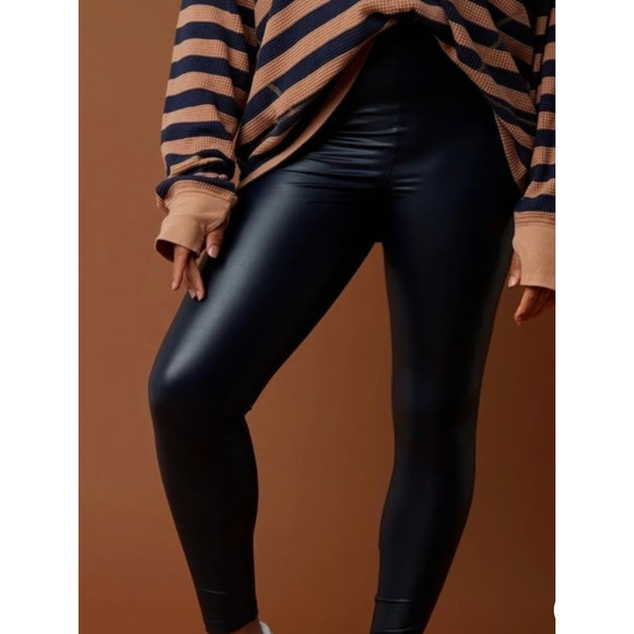 Aerie Offline Real Luxe Faux Leather High-Waisted Leggings Blue S - Picture 1 of 4